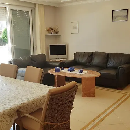 Denize 150 Metre Daire Апартаменты